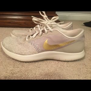 Nike flex contact sneakers